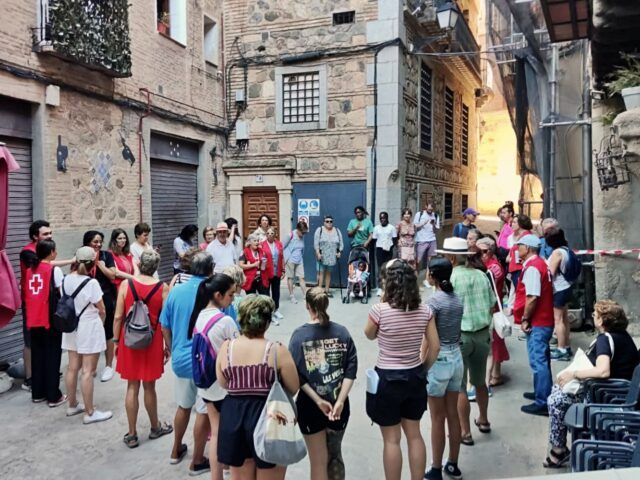 El vecindario del Casco de Toledo se conecta en verano con rutas saludables.